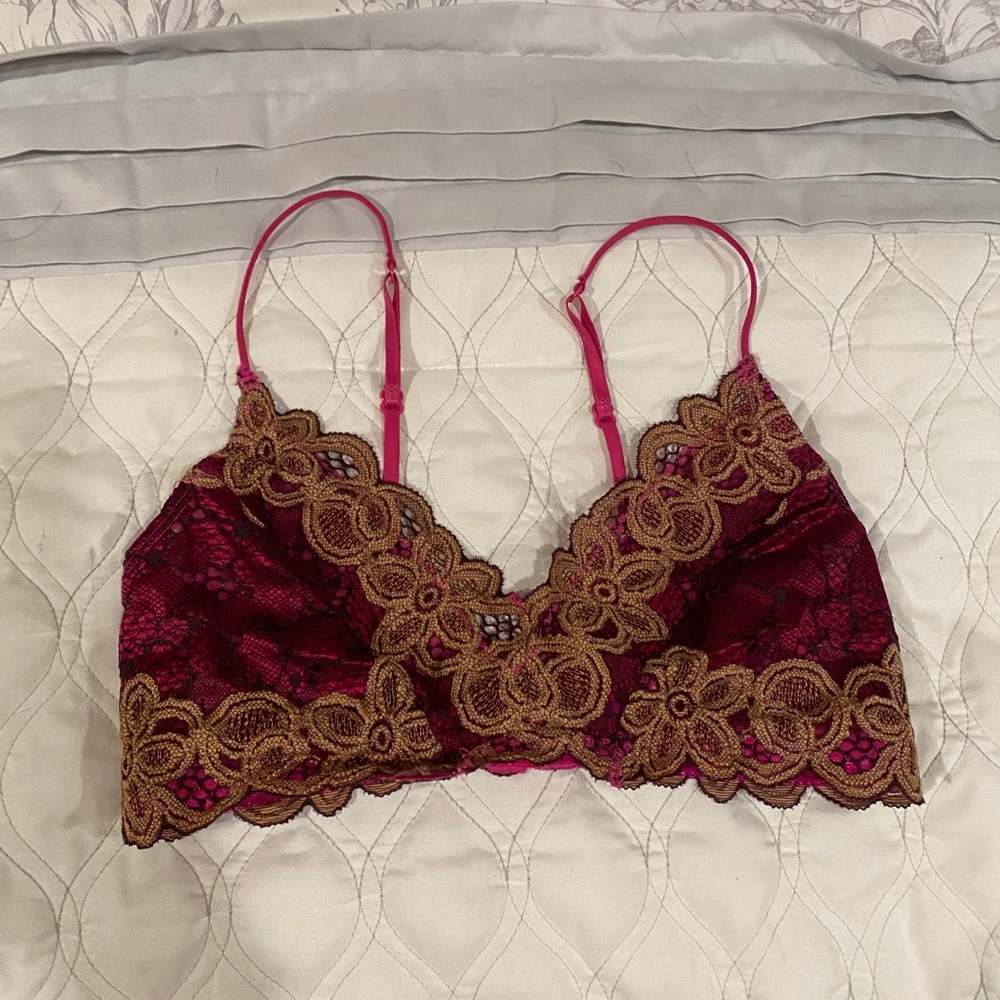 NWOT Lace Bralette